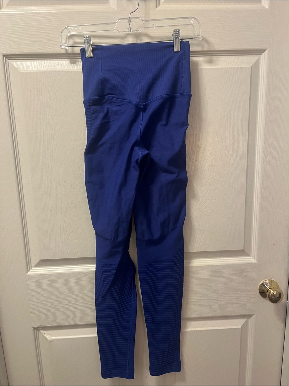 Women’s‎ DRI-FIT Blue High Rise Compression Leggings Textured Side Panels Size S - Picture 3 of 10